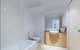 Spacious 4 BR And 2 Bathrooms City Apartment - thumb 8