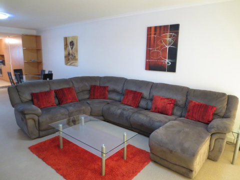 Lights Landing Apartments - Winery Find 23