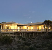 White Sands Holiday Retreat - Winery Find