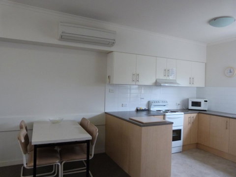 Glenelg Holiday Apartments - Corfu - Winery Find 7