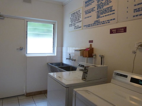 Glenelg Holiday Apartments - Corfu - Winery Find 15