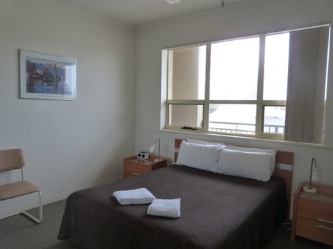 Glenelg Holiday Apartments - Corfu - Winery Find 13