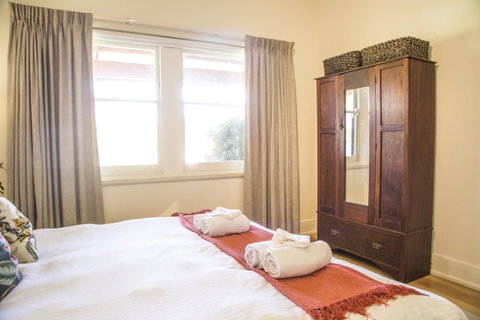 Mataro Cottage - Winery Find 11