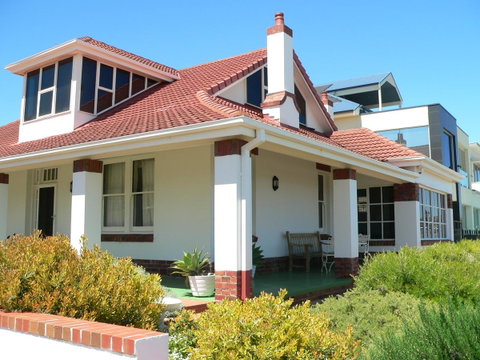 Brighton Beach House - Winery Find 0