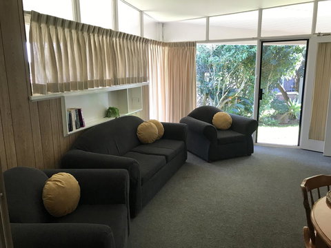 OCEAN BREEZE MOTEL - Winery Find 12