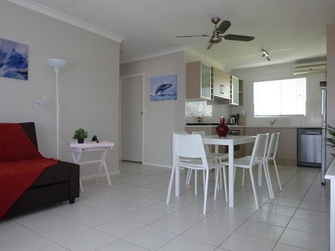 Selene Holiday Apartment @West Beach - Winery Find 12