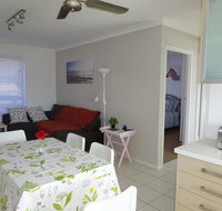 Selene Holiday Apartment West Beach - Winery Find