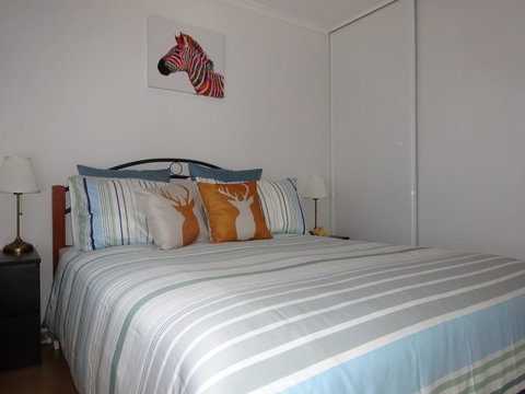 Selene Holiday Apartment @West Beach - Winery Find 23