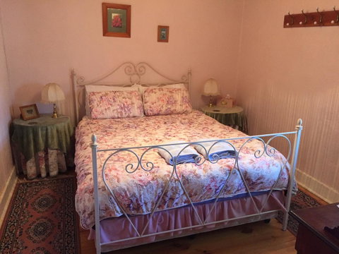 Lavender Cottage B&B - Winery Find 1