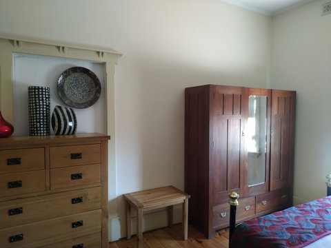 Glenelg Gateway Apartments - Winery Find 5