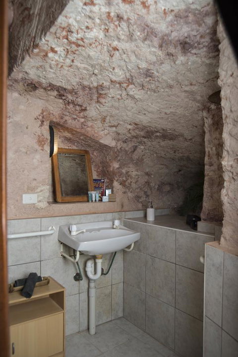 Ali\'s Underground Studio - Winery Find 10