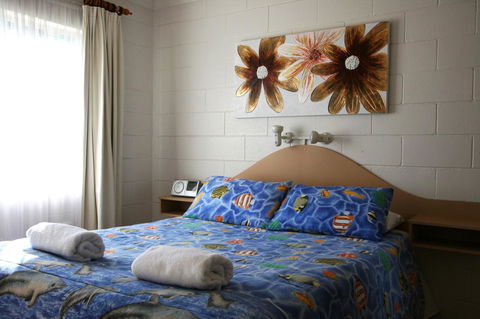 Lake Edge Apartments - Winery Find 26