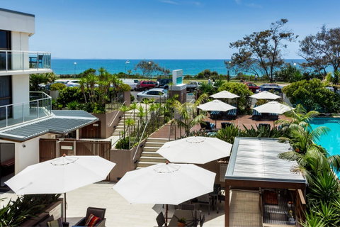 Bayview Beachfront Apartments, In Town Right On The Beach - Winery Find 11