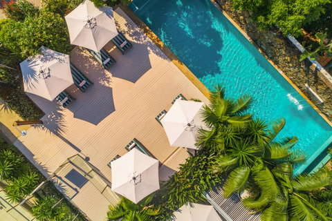 Bayview Beachfront Apartments, In Town Right On The Beach - Winery Find 8