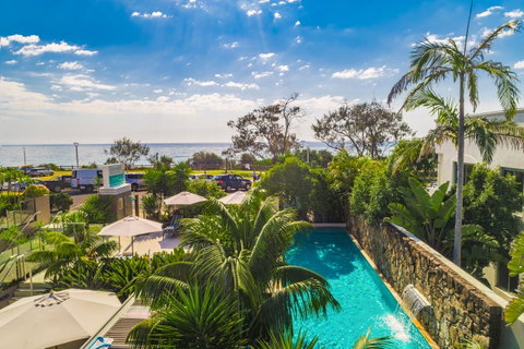 Bayview Beachfront Apartments, In Town Right On The Beach - Winery Find 0