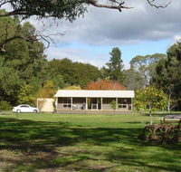 Camawald Coonawarra Cottage BB - Winery Find