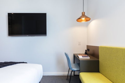 Citadines Connect Sydney Airport - Winery Find 28