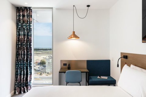 Citadines Connect Sydney Airport - Winery Find 9