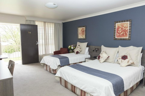 Bathurst Motor Inn - Winery Find 12