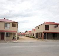 Port Vincent Motel  Apartments - Winery Find