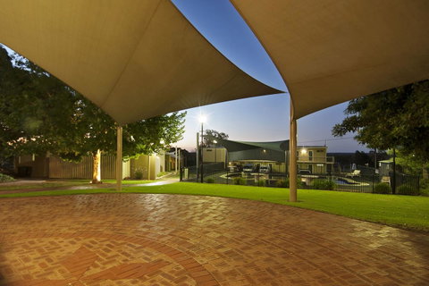 Loxton Community Hotel Motel - Winery Find 7