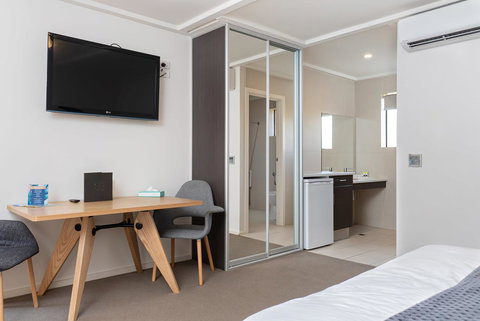 Mick O\'Sheas - Winery Find 1