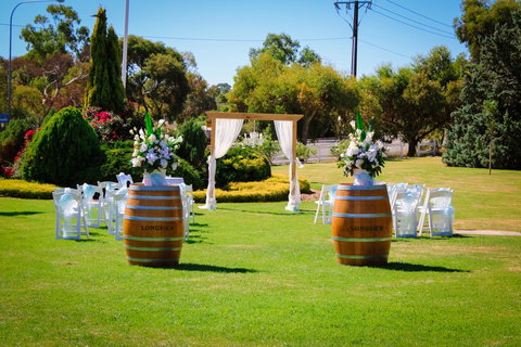 Mick O\'Sheas - Winery Find 12