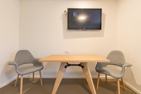 Mick O\'Sheas - Winery Find 13