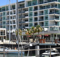 Breakwater Apartment - Winery Find