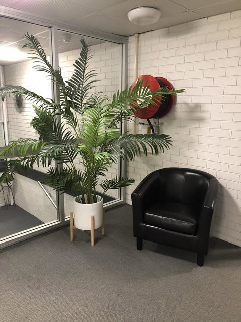 Adelaide Airport Motel - Winery Find 15
