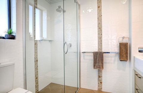 Limani Motel - Winery Find 30