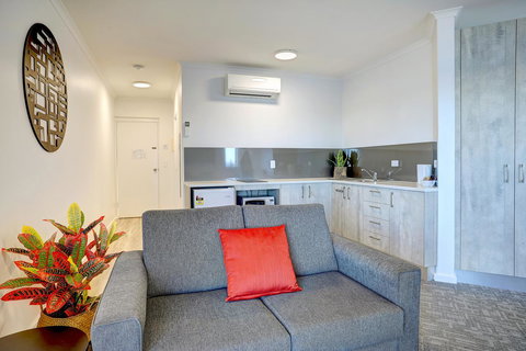 Limani Motel - Winery Find 14