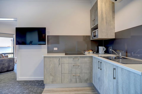 Limani Motel - Winery Find 1