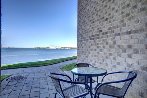 Limani Motel - Winery Find 38