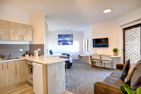 Limani Motel - Winery Find 35