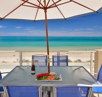Adelaide Luxury Beach House - Winery Find