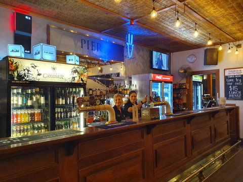 Pier Hotel Port Lincoln - Winery Find 6