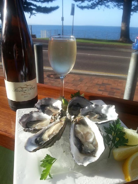 Pier Hotel Port Lincoln - Winery Find 7