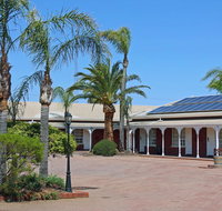 John Pirie Motor Inn - Winery Find