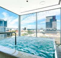 Hi 5 stars luxury Adelaide City Apartment - Winery Find