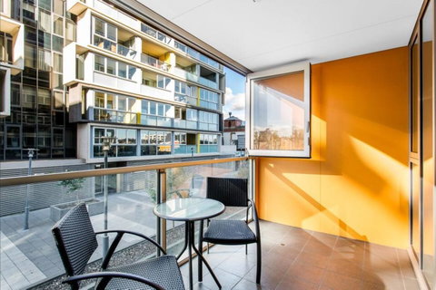 Hi 5 Stars Luxury Adelaide City Apartment - Winery Find 7