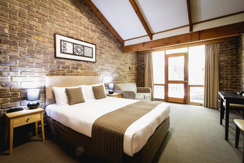 The Lodge By Manna - Winery Find 4