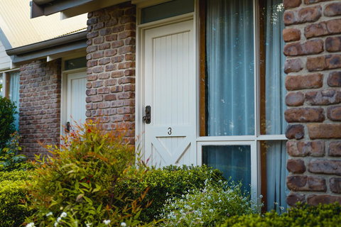 The Lodge By Manna - Winery Find 14