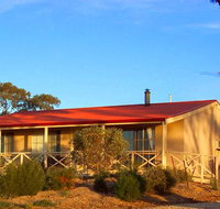 Windmill Cottage - Winery Find