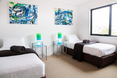 Mariners Cay Apartment - Winery Find 14
