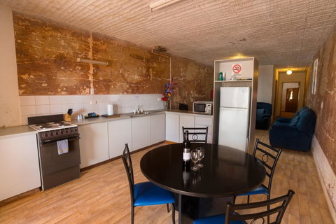 Desert View Apartments - Winery Find 1