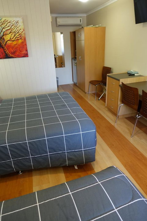 Discovery Parks - Port Augusta - Winery Find 30
