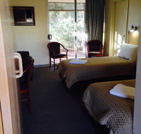 Roxby Downs Motor Inn - Winery Find