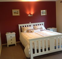 Breakaway Farmstay - Winery Find