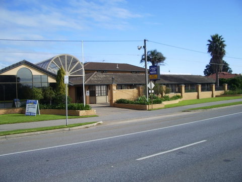 Aviators Lodge - Winery Find 35